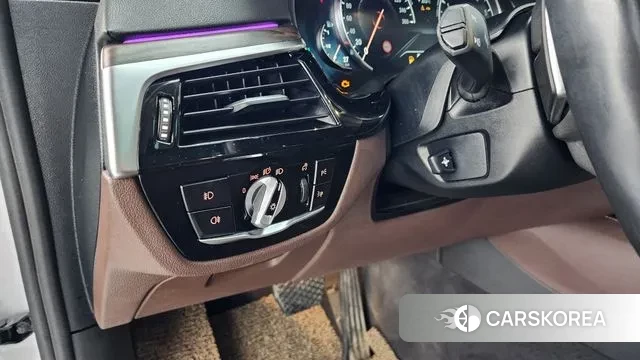 BMW 6 Series GT (G32) 2018 Серебряный из Кореи, фото 5