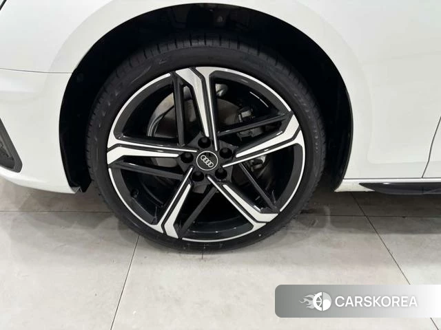Audi A4L 2024 Белый из Китая, фото 5