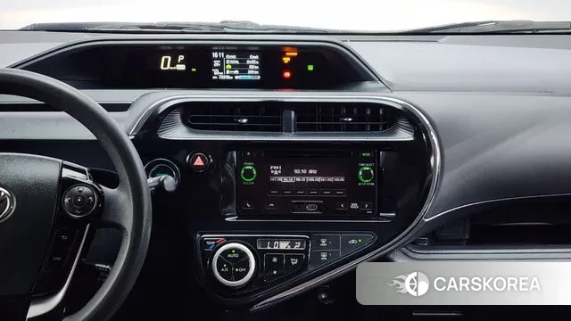 Toyota Prius C 2018 Серебряный из Кореи, фото 5