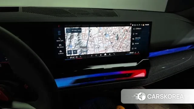 BMW M5 (G90) 2025 Черный из Кореи, фото 5