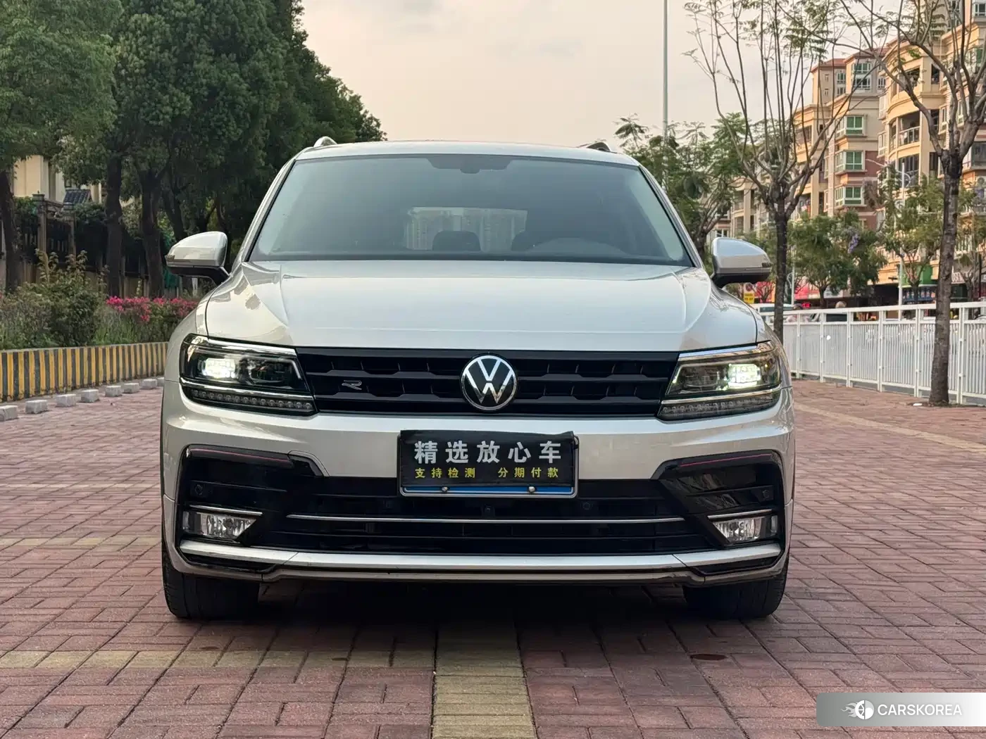Volkswagen Tiguan L 2021 Silver/gray из Китая, фото 5