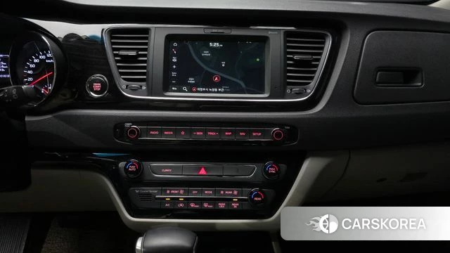 Kia The New Carnival 2019 Белый из Кореи, фото 5