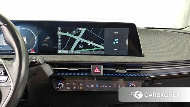 Kia EV6 2021 Жемчужный цвет из Кореи, фото 5