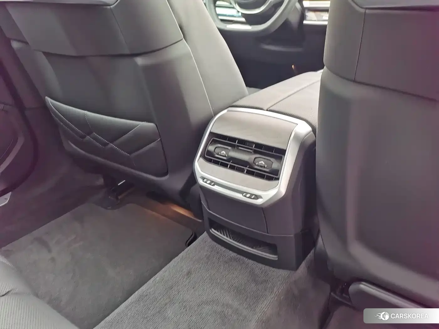 BMW i7 2024 Red/purple из Китая, фото 6