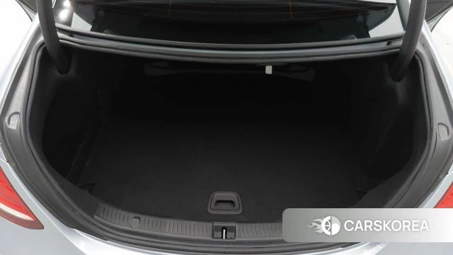 Mercedes-Benz E-Class W213 2018 Светло-серебряный цвет из Кореи, фото 5