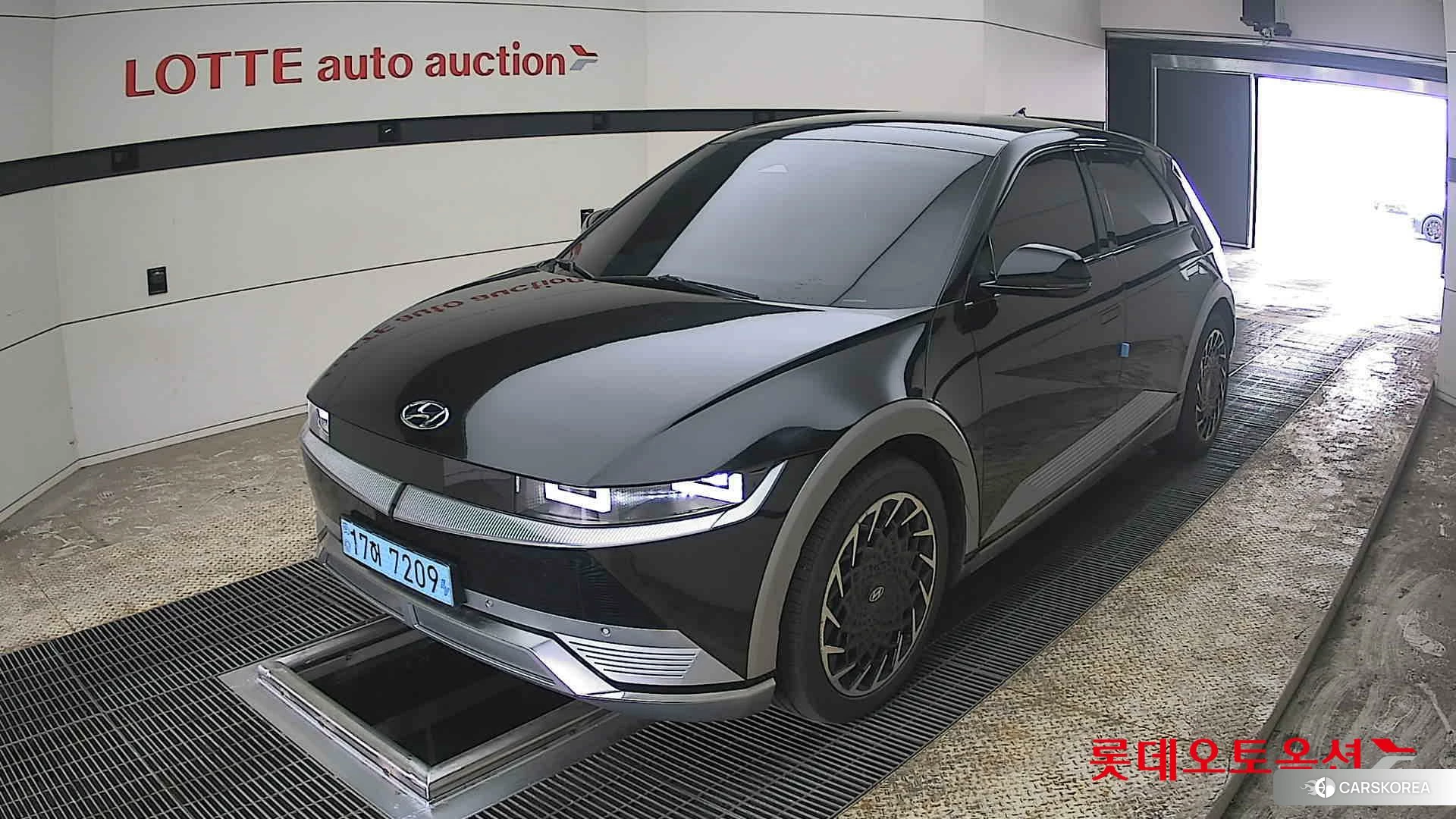 Hyundai IONIQ 5 2022 Phantom Black Pearl из Кореи, фото 5