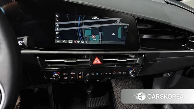 Kia Di Ol Nu Niro 2025 Белый из Кореи, фото 5