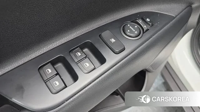 Kia Stonic 2018 Белый из Кореи, фото 5