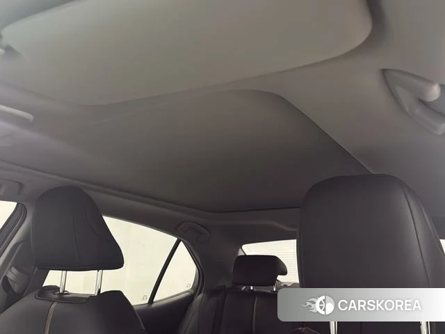 Toyota Camry 2022 Серебристо-серый из Китая, фото 5