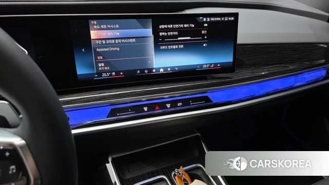 BMW 7 Series (G70) 2025 Черный из Кореи, фото 5
