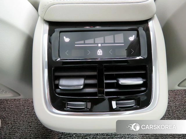 Volvo XC60 second Generation 2026 Черный из Кореи, фото 5