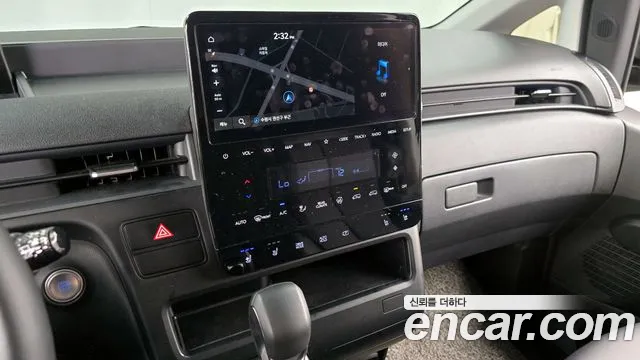 Hyundai Staria 2022 Черный из Кореи, фото 5