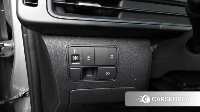 Hyundai Staria 2025 Серебряный из Кореи, фото 5