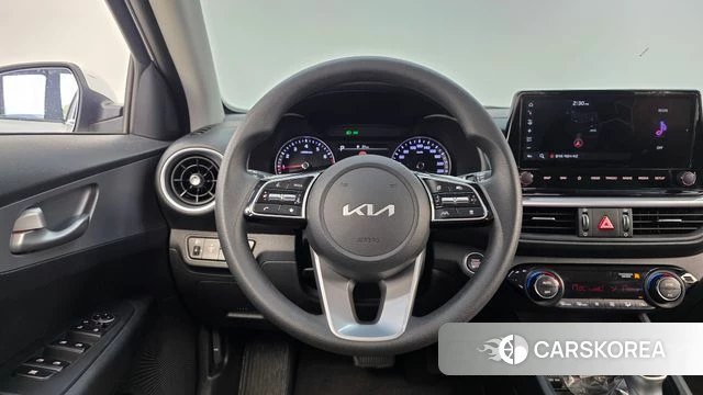 Kia The New K3 2nd generation 2023 Белый из Кореи, фото 5