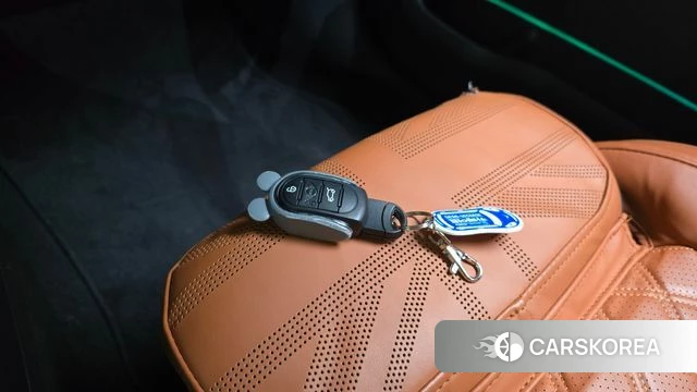 Mini Cooper Countryman 2023 Черный из Кореи, фото 5