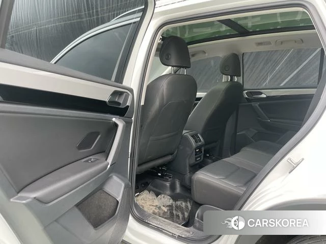 Volkswagen Tanyue 2022 Белый из Китая, фото 5