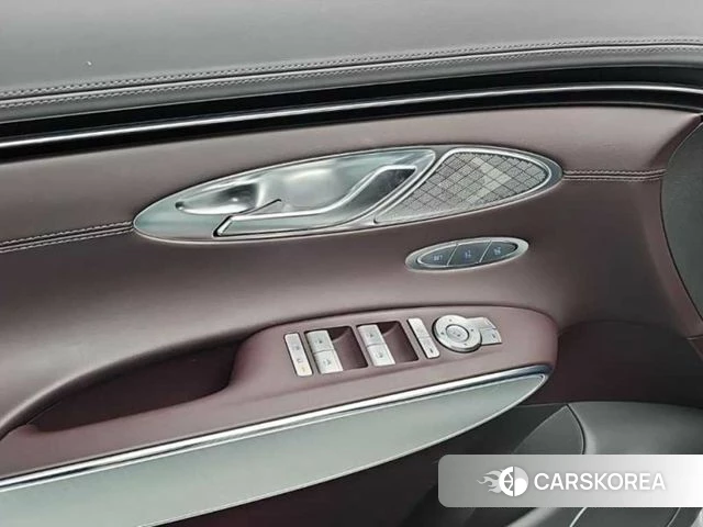 Genesis GV70 2023 Белый из Кореи, фото 5