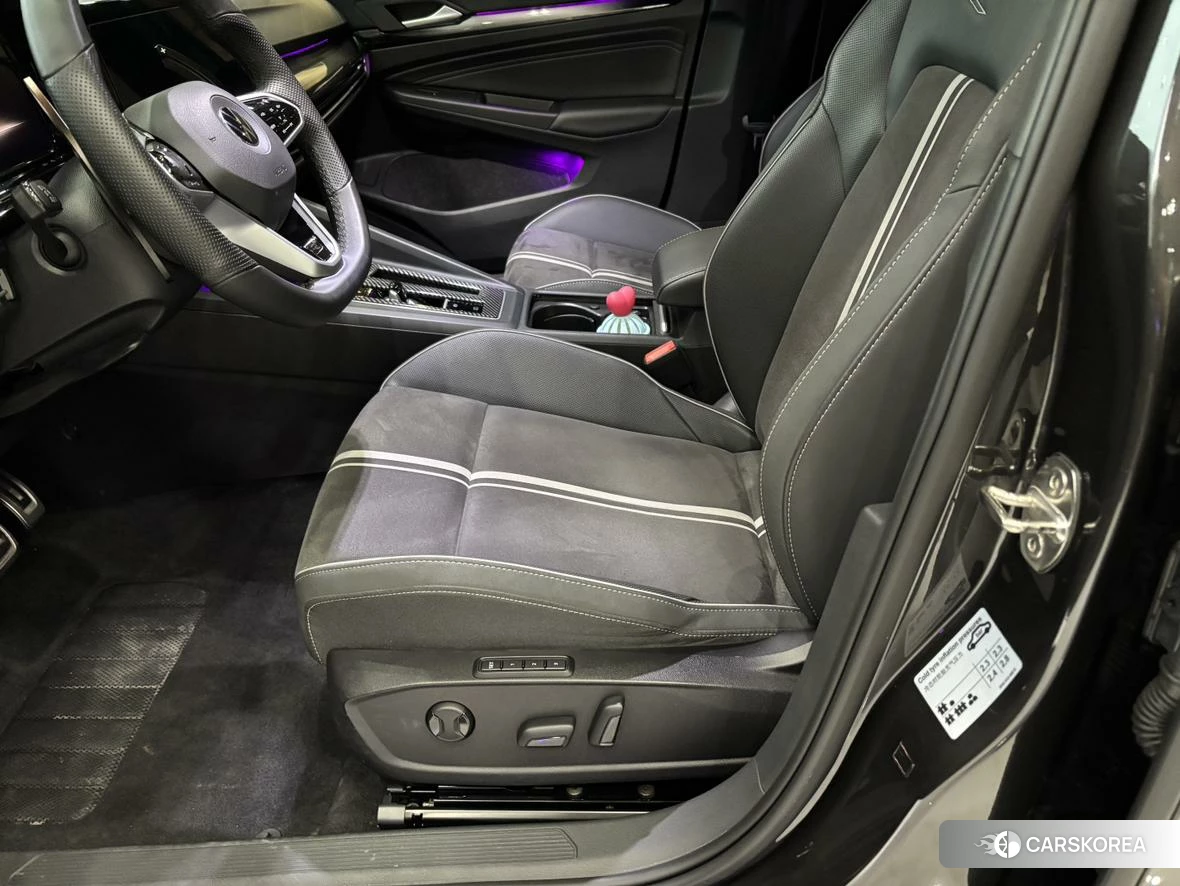 Volkswagen Golf 2022 Черный из Китая, фото 5