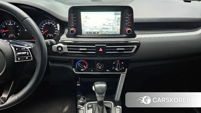 Kia Seltos 2021 Белый из Кореи, фото 5