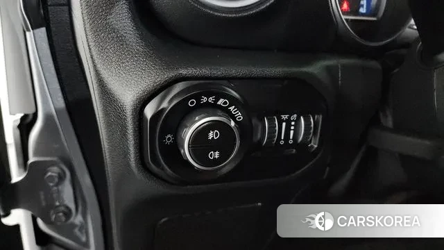 Jeep Wrangler (JL) 2020 Серебряный из Кореи, фото 5