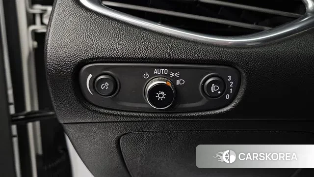 Chevrolet (GM Daewoo) The New Malibu 2019 Белый из Кореи, фото 5