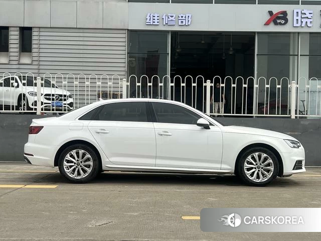 Audi A4L 2019 Белый из Китая, фото 5