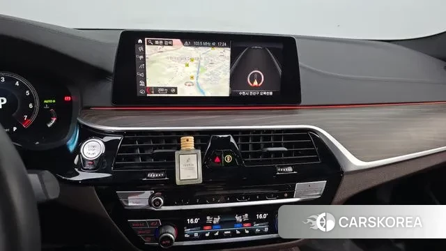 BMW 5 Series (G30) 2019 Белый из Кореи, фото 5