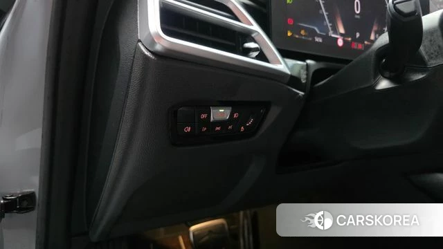 BMW 4 Series (G22) 2024 Светло-серебряный цвет из Кореи, фото 5