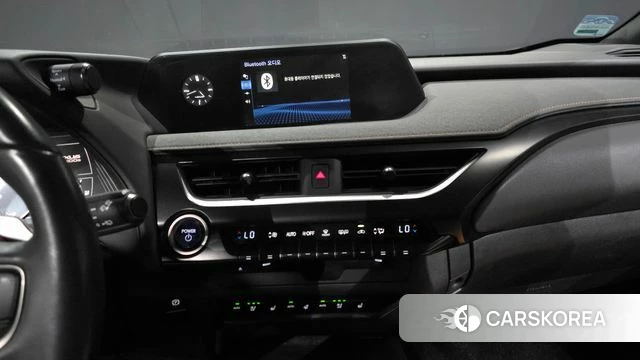 Lexus UX300e 2022 Серый из Кореи, фото 5