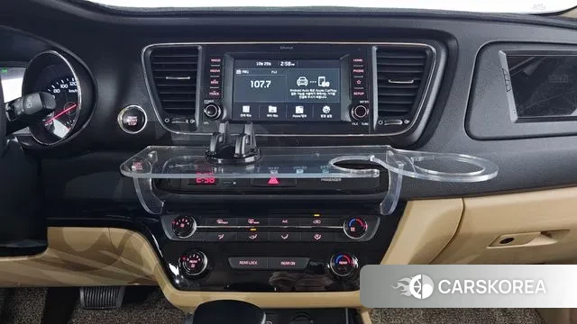 Kia The New Carnival 2018 Белый из Кореи, фото 5