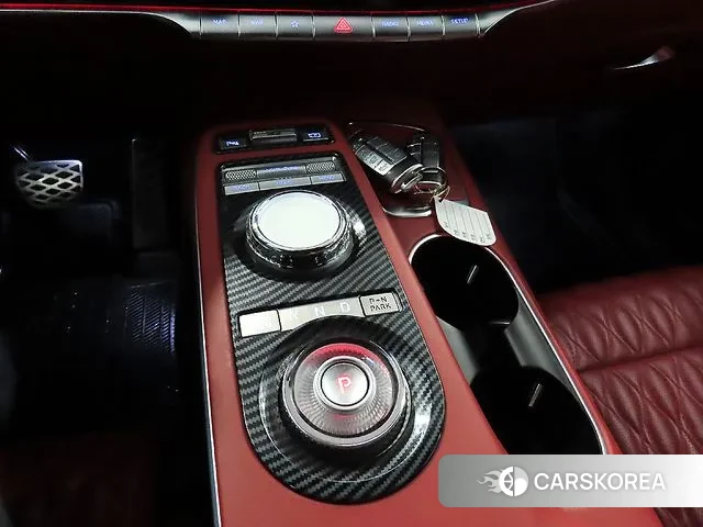 Genesis GV70 2021 Белый из Кореи, фото 5