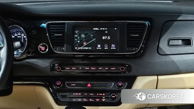 Kia The New Carnival 2018 Белый из Кореи, фото 5