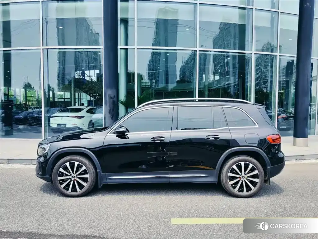 Mercedes-Benz GLB 2024 Черный из Китая, фото 5