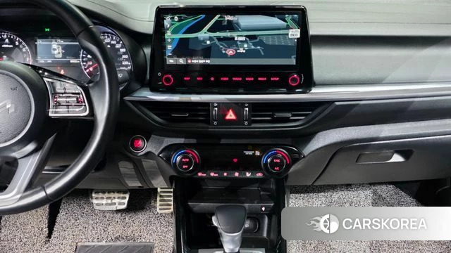 Kia The New K3 2nd generation 2023 Белый из Кореи, фото 5