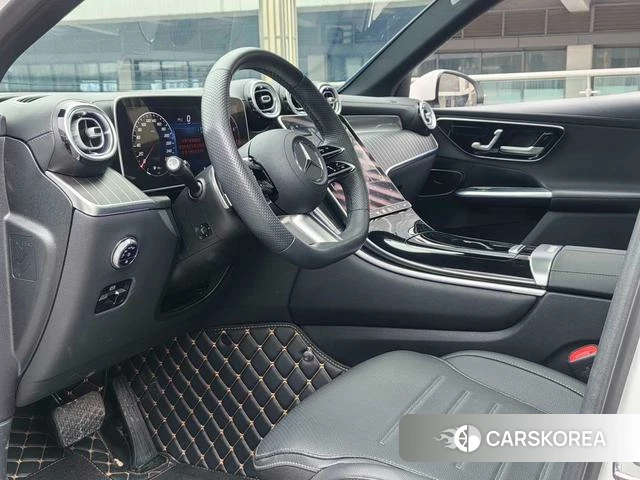 Mercedes-Benz GLC 2023 Белый из Китая, фото 5