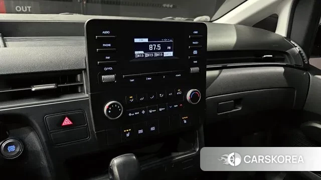 Hyundai Staria 2022 Серый из Кореи, фото 5