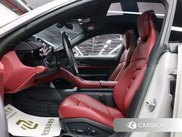 Porsche Taycan 2023 Белый из Китая, фото 5