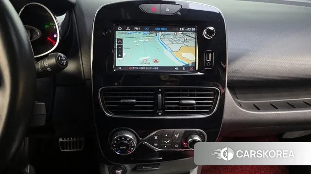 Renault Korea (Samsung) Clio 2018 Красный из Кореи, фото 5