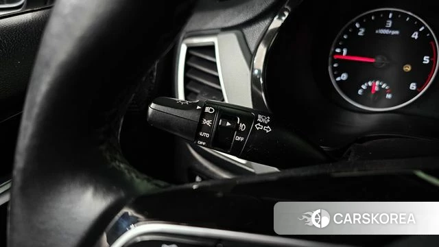 Kia Seltos 2021 Серый из Кореи, фото 5