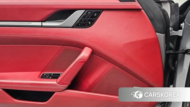 Porsche 911(992) 2020 Серебряный из Кореи, фото 5