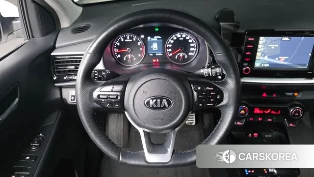 Kia Stonic 2019 Белый из Кореи, фото 5