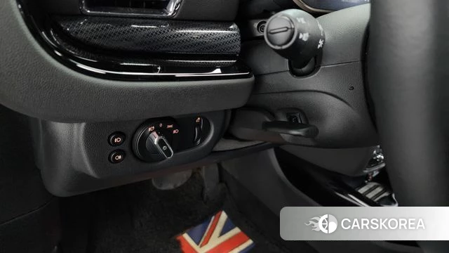 Mini Cooper Clubman 2024 Белый из Кореи, фото 5