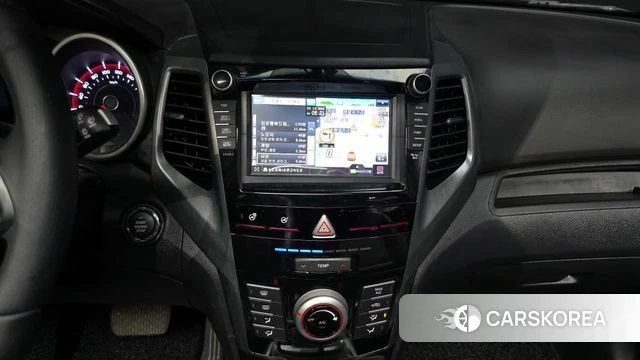 Ssangyong Tivoli Armor 2018 Белый из Кореи, фото 5