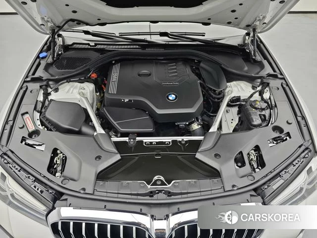 BMW 5 series 2024 Белый из Китая, фото 5