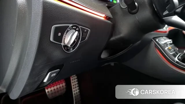 Mercedes-Benz E-Class W213 2021 Белый из Кореи, фото 5