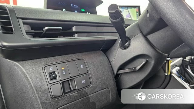 Hyundai Staria 2022 Белый из Кореи, фото 5