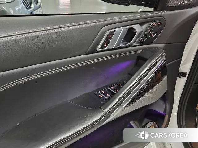 BMW X6 (G06) 2023 Белый из Кореи, фото 5