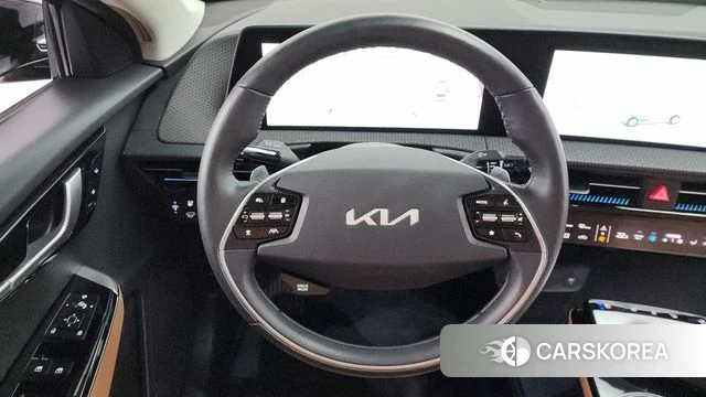 Kia EV6 2022 Черный из Кореи, фото 5