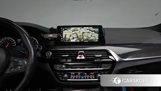 BMW 5 Series (G30) 2018 Серебристо-серый из Кореи, фото 5