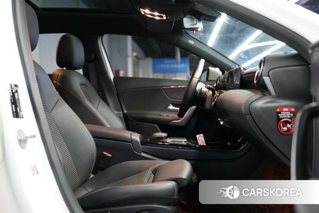 Mercedes-Benz Class A (imported) 2020 Белый из Китая, фото 5
